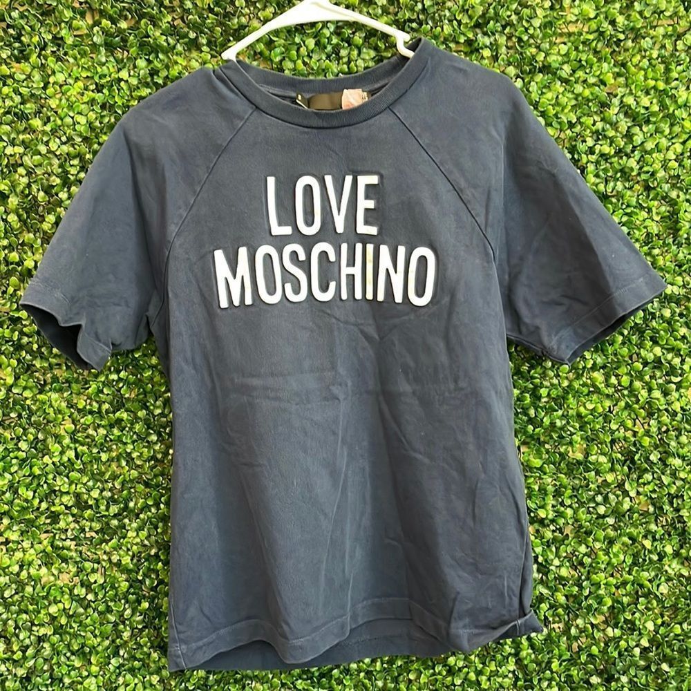 Love Mosschino Tshirt - sz small